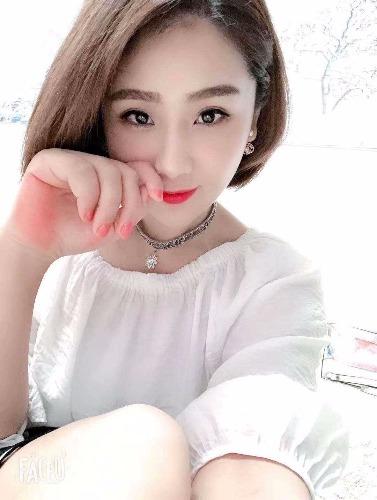 白云梅花园热情MM米粒